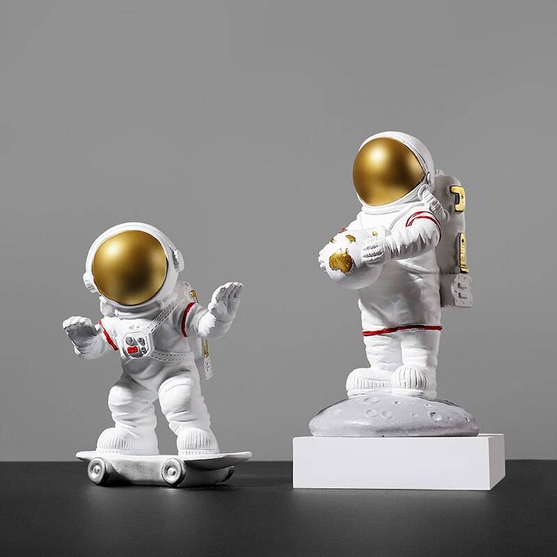 Astronaut Sculpture Decoration Creative Resin Desktop Decoration Crafts