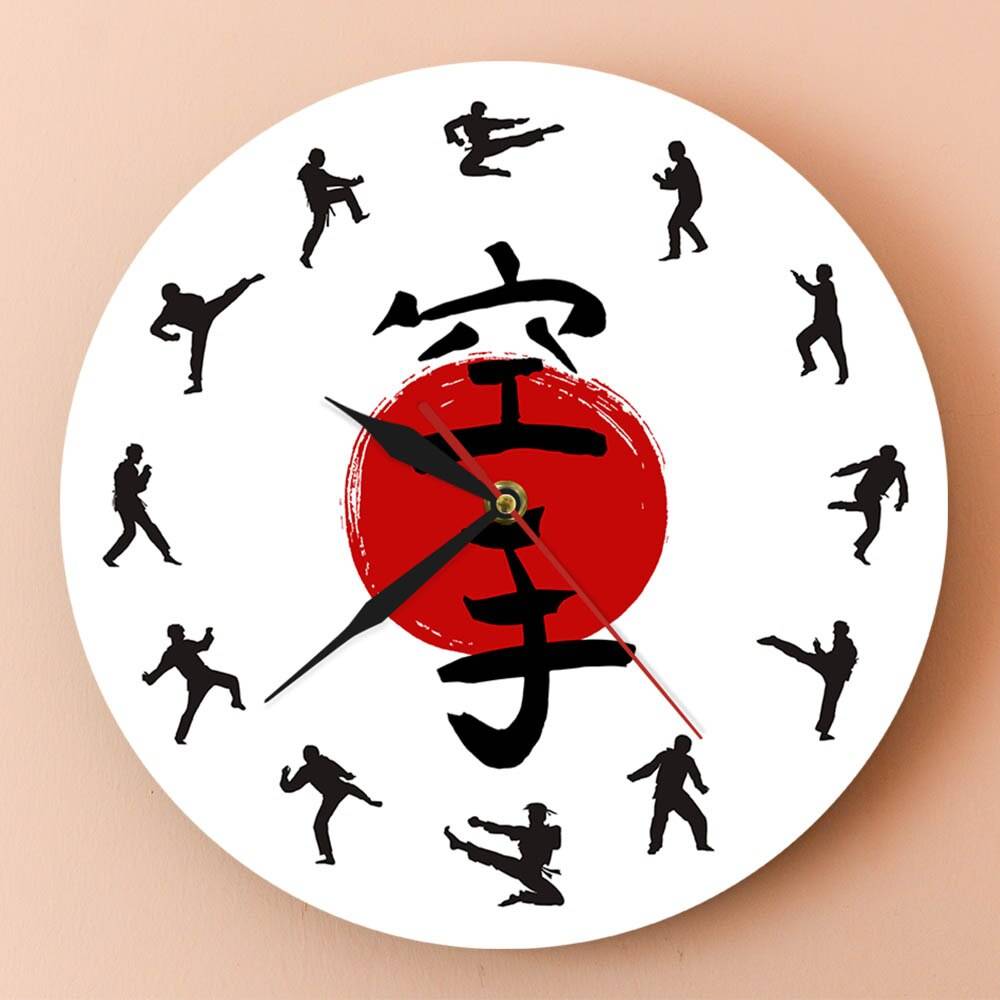 Fistfight Karate Wall Decor Hanging Silent Wall Watch Japanese Martial Arts Karate Silhouettes Living Room Decorative Wall Clock