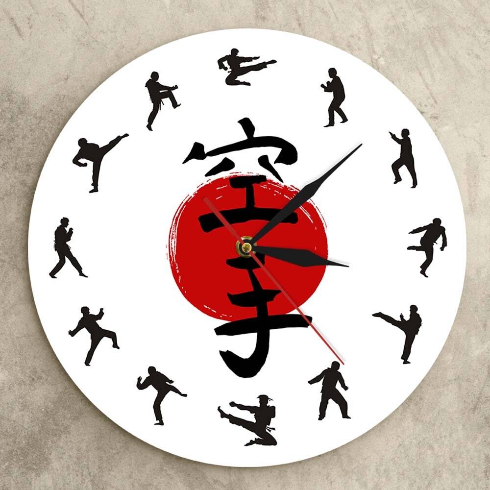 Fistfight Karate Wall Decor Hanging Silent Wall Watch Japanese Martial Arts Karate Silhouettes Living Room Decorative Wall Clock
