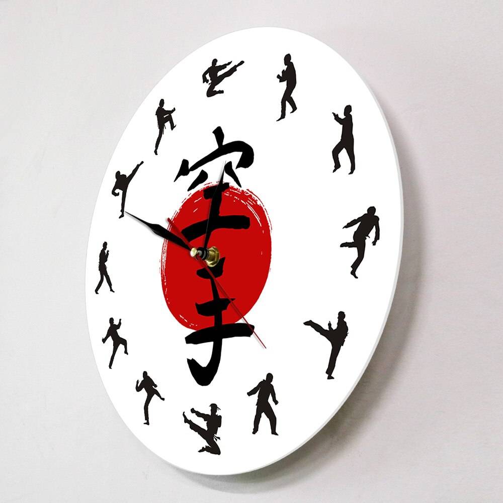 Fistfight Karate Wall Decor Hanging Silent Wall Watch Japanese Martial Arts Karate Silhouettes Living Room Decorative Wall Clock