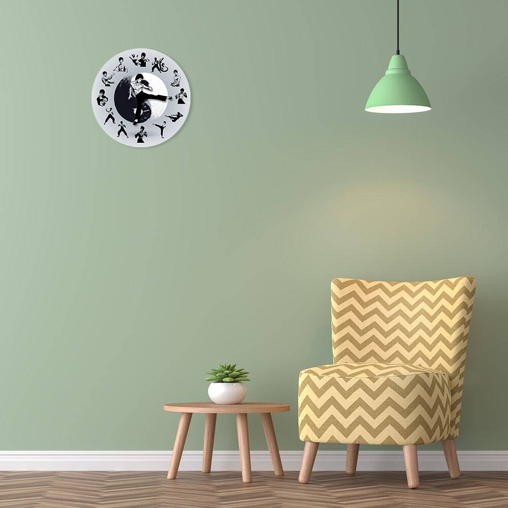 Yin Yang Chinese Kung Fu Wall Clock Martial Arts Home Decor Kung Fu Master Moving Needles Novelty Wall Watch Silent Movement