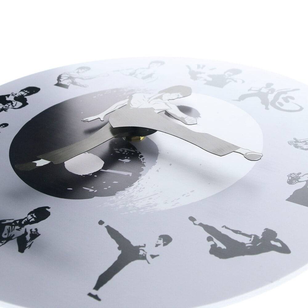 Yin Yang Chinese Kung Fu Wall Clock Martial Arts Home Decor Kung Fu Master Moving Needles Novelty Wall Watch Silent Movement